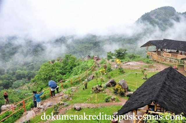 Wisata Alam Cadas Gantung Kuningan