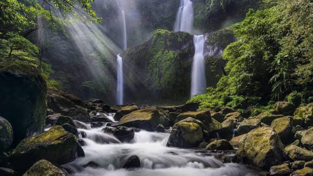 Pesona Air Curug Sembilan: Keindahan Alam Tersembunyi di Tanah Rejang